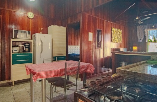 Tupy House | Seu Chalé na praia! SPA com Hidro Aquecida, Fogueira, Piscina, Bilhar