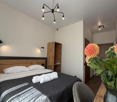 Klavdiyevo-Tarasove Hotel | Seven Hills Hotel