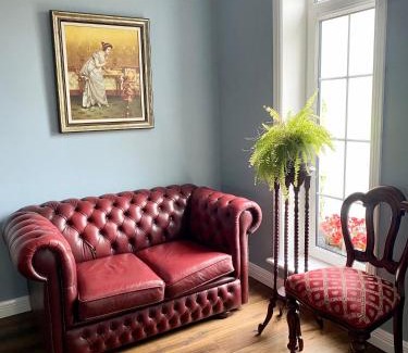 Friarsground Bed & Breakfast | Seven Oaks B&B