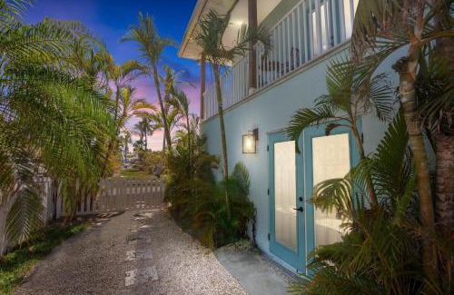 Longbeach Village House | Seven Palms Beach House
