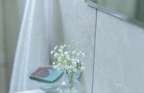 White River Apartment | Shalom Family Self Catering