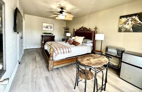 Ocala Hotel | Shamrock Cove Inn