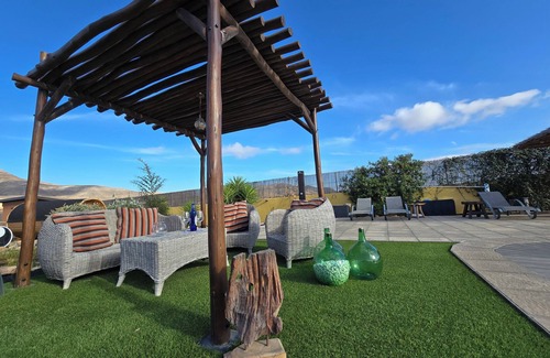 Puerto del Rosario Villa | Shangri-lá (tree of life) Villas