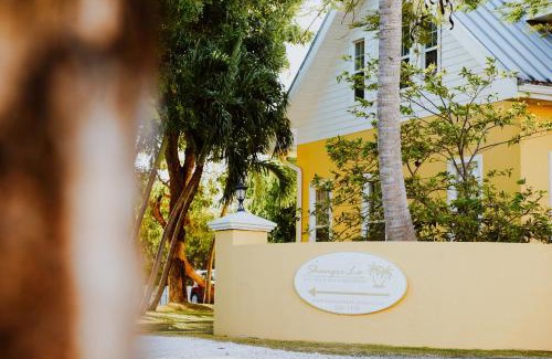 West Bay Bed & Breakfast | Shangri-La Boutique Bed & Breakfast