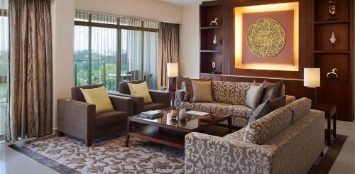 Kandawgyi Lake Area Apartment | Shangri-La Serviced Apartments, Yangon