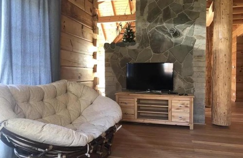 Chvizhepse Cabin | Shanti Lodge
