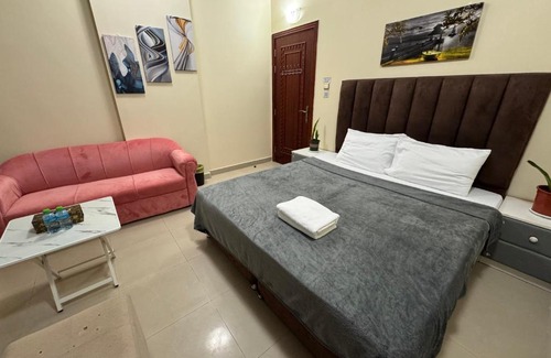 Al Ain House | Shared bath rooms only