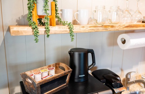 McCloud Cabin | Shasta View Lodge - Cabin 1