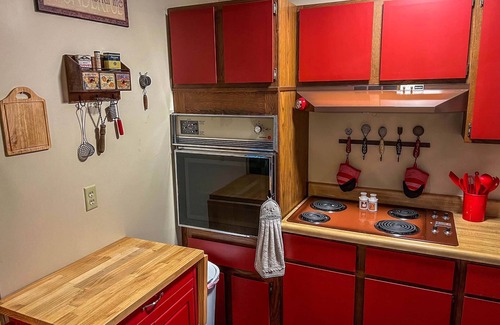 Irons House | Shea Oaks Trail; Michigan