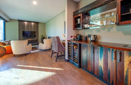 Vaalwater Cabin | Shekinah Lion and Game Lodge