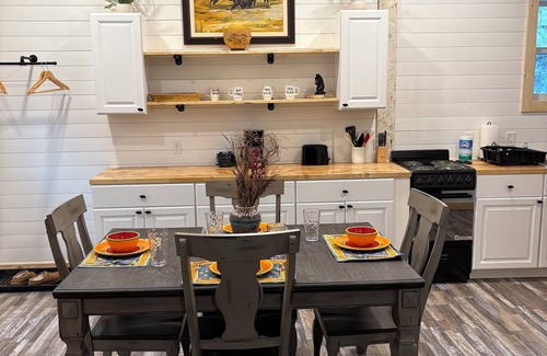 Yellowstone County Other | Sheltered Nook Bunk 'n Board