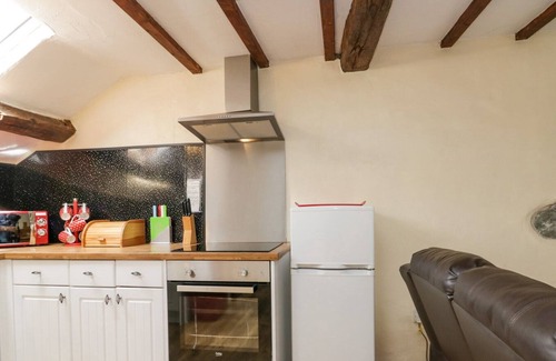 Broughton in Furness House | SHEPHERD'S COTTAGE, pet friendly, with open fire in Coniston