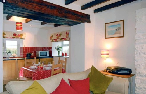 Haverfordwest Cottage | Shepherd's Hut - Lomu