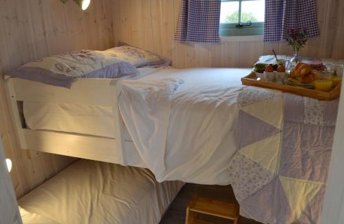 Bedfield House | Shepherds Hut 6