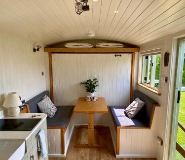 Henryd Other | Shepherds Hut, Conwy Valley
