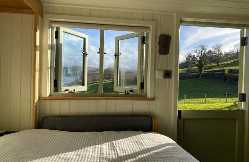 Henryd Other | Shepherds Hut, Conwy Valley