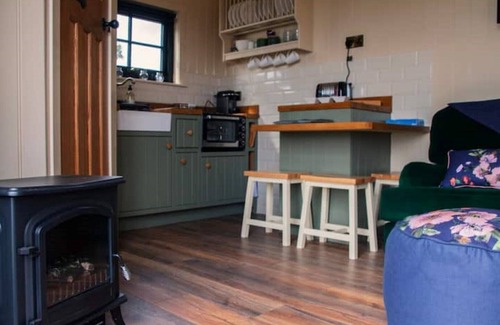 Glenariff Cabin | Shepherds Rests Luxury Hut