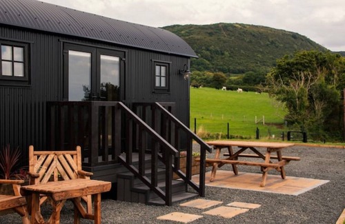 Glenariff Cabin | Shepherds Rests Luxury Hut