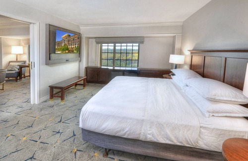 Linthicum Heights Hotel | Sheraton Baltimore Washington Airport Hotel - BWI