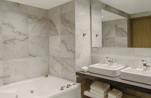 Guillermo Hudson Hotel | Sheraton Buenos Aires Greenville Polo & Resort