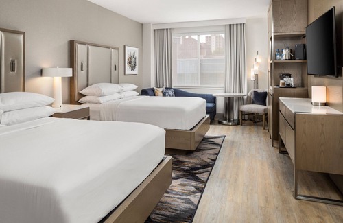 Downtown - Waterfront Hotel | Sheraton Duluth Hotel