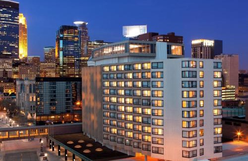 Downtown Minneapolis Hotel | Sheraton Minneapolis Downtown Convention Center