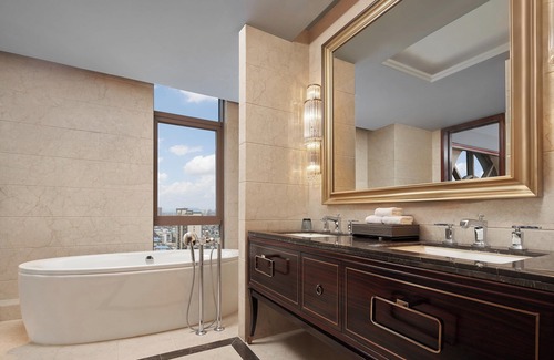 Longhu Qu Hotel | Sheraton Shantou Hotel