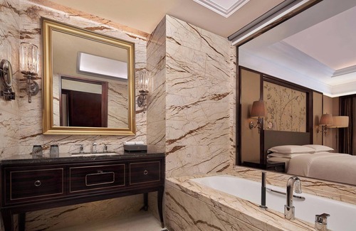 Longhu Qu Hotel | Sheraton Shantou Hotel