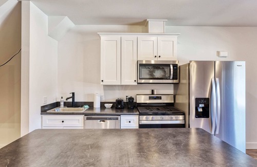 Sheridan Apartment | Sheridan Modern Select Studio Suites, Near Downtown!