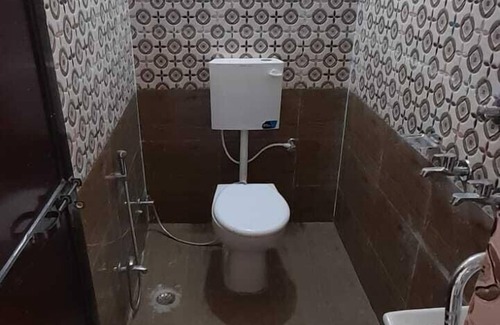 Varanasi Hotel | Shiv Kashi Lawn And Guest House