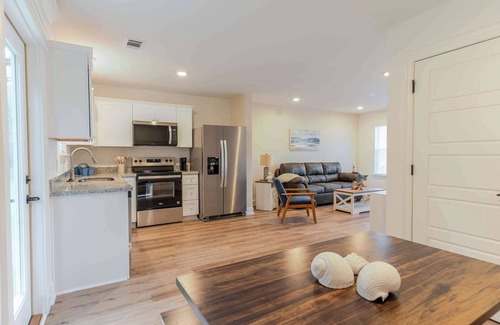 Gulfport House | Shore Thing Summary: