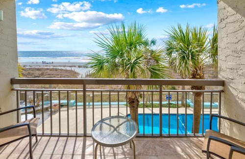 Crescent Beach Hotel | Shore Thing