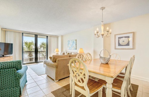 Crescent Beach Hotel | Shore Thing