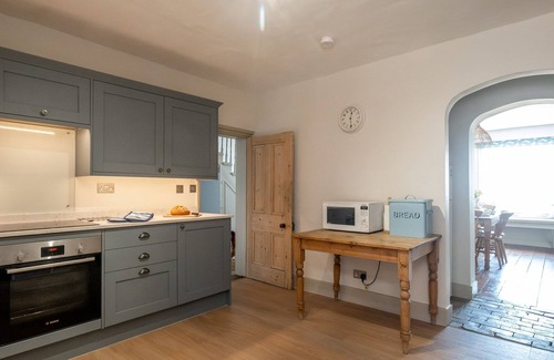Aldeburgh Cottage | Shore View - sleeps 7 guests in 4 bedrooms