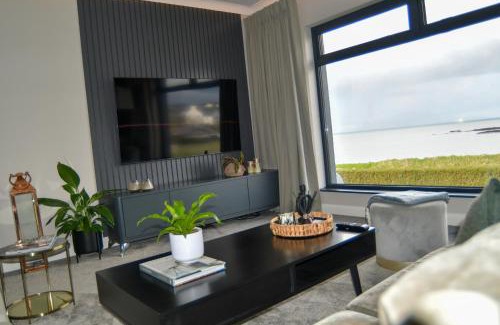 Bushmills House | Shoreline Portballintrae North Coast Views Near Giants Causeway & Royal Portrush