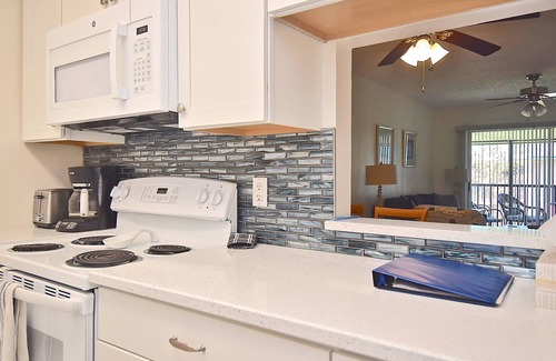 Siesta Key Condo | Short 0.3 Mile Walk to #1 Siesta Beach, Heated Pool, Wifi, Covered Parking.