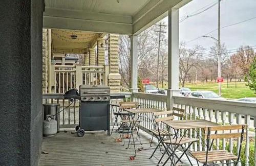 Victorian Village Apartment | Short North Convention Private Parking Pets!