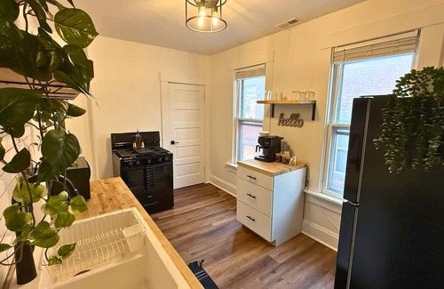 German Village House | Short North Convention Private Parking Pets