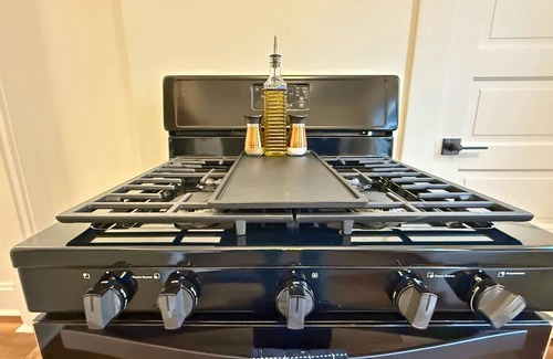 German Village House | Short North Convention Private Parking Pets