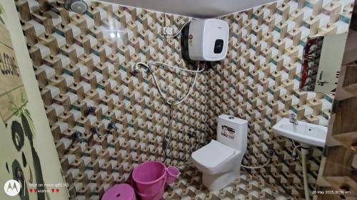 Misrikh House | Shri Brahmadev Athithi Bhavan