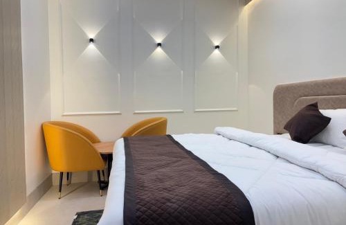 Barsana Hotel | Shri Radha Krishnam