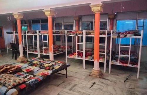 Varanasi House | SHRI SWAMI SHEETAL DAS Aashram Dharmshala