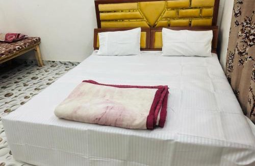 Misrikh House | Shri Yamuna Bhawan