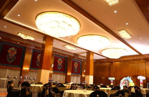 Orai Hotel | Shyama Sarovar Portico