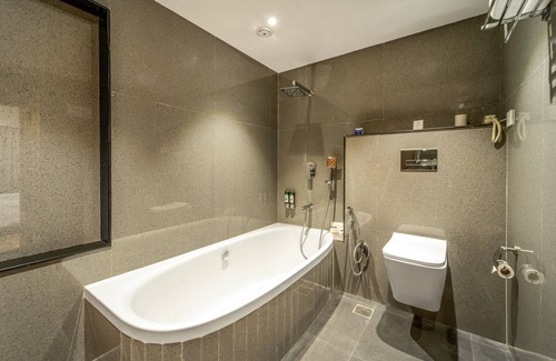 Orai Hotel | Shyama Sarovar Portico