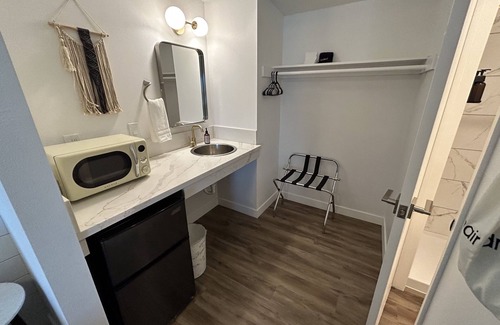 Mojave Hotel | Sierra Motor Lodge