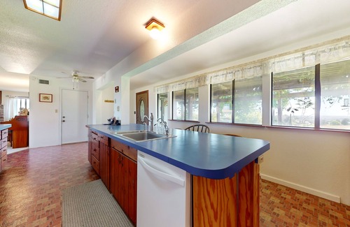 Yolo County House | Sierras-view home with pool, grill, wood-burning fireplace, and AC - dogs ok