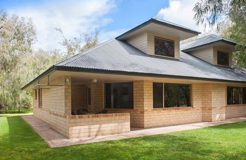 Siesta Park Resort | Siesta Park Holiday Resort ABSOLUTE BEACHFRONT RESORT