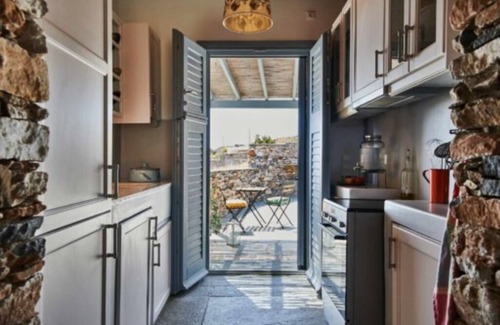 Platis Gialos House | Sifnos Home - A Tranquil Island Getaway