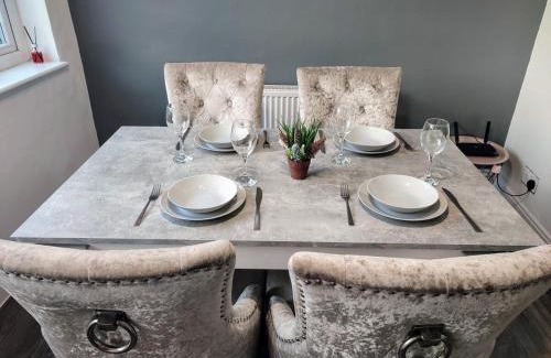 Blyth Apartment | Sigma Deluxe Home, Free Gaming